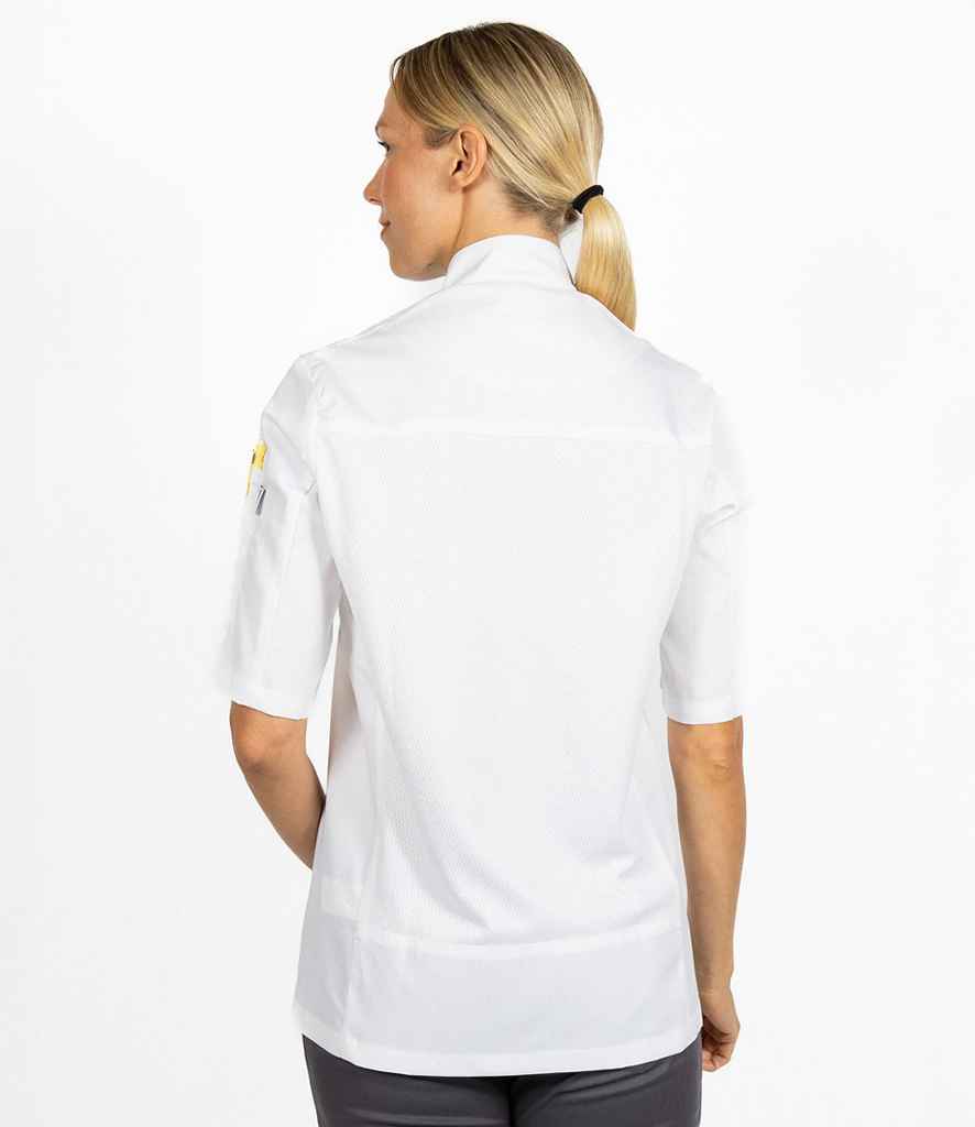 DE002 White Model